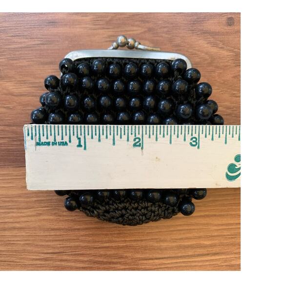 Vintage 1940s 50s Black Beaded Crochet Change Purse Kiss Lock Large Beads - Picture 7 of 9